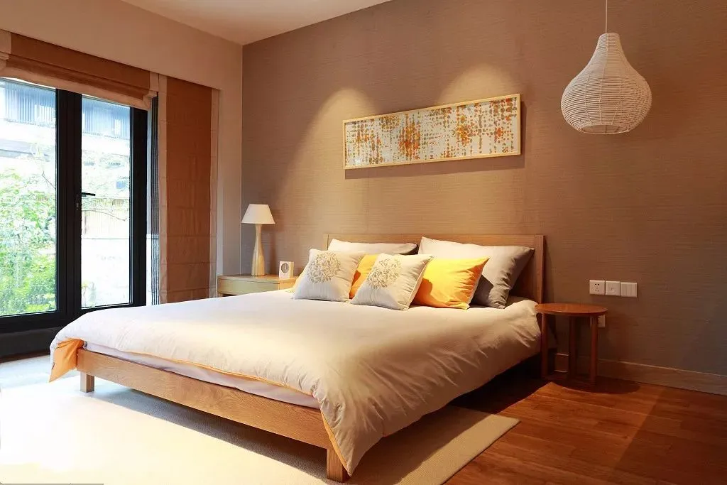 bed face for good luck